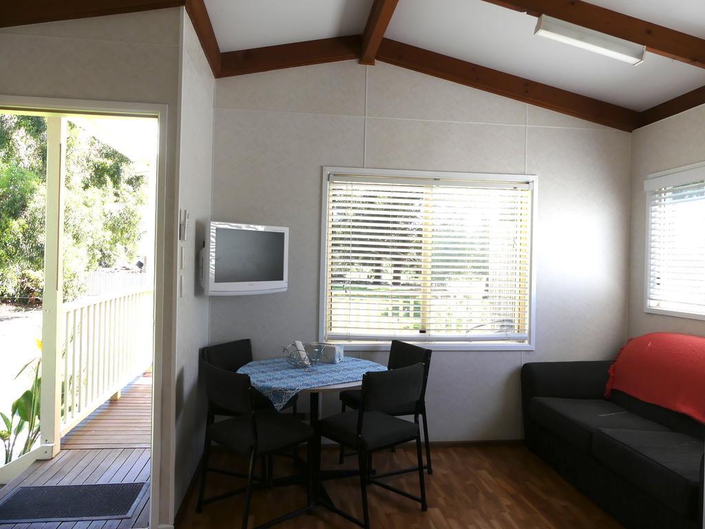 Pelican Waters Holiday Park Port Fairy Exterior photo